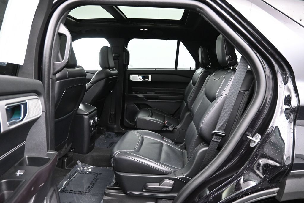 Used 2020 Ford Explorer ST w/ ST Street Pack AWD/4WD image 29