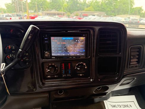 Used 2006 Chevrolet Silverado 1500 LT w/ Light Duty Power Package RWD image 20