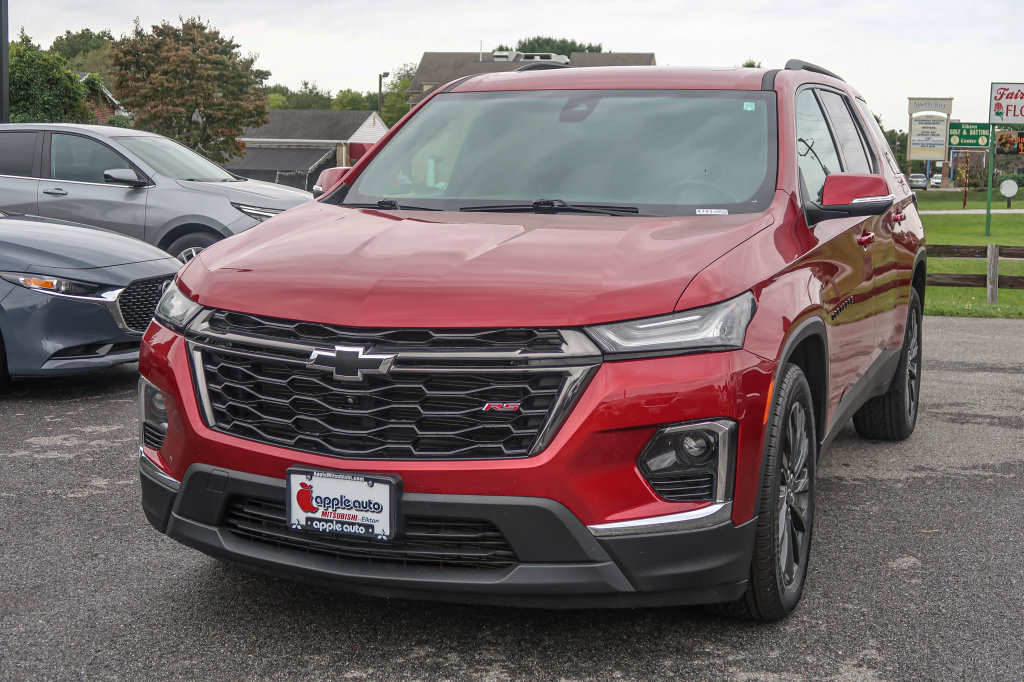 Used 2023 Chevrolet Traverse RS AWD/4WD image 4