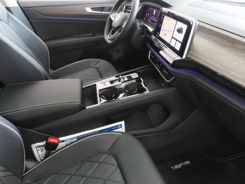 New 2026 Volkswagen Atlas SEL Premium R-Line AWD/4WD image 24