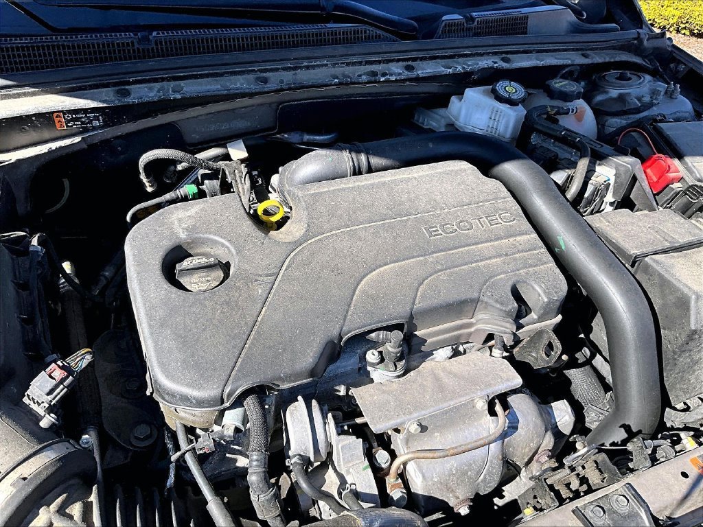 Used 2025 Chevrolet Malibu LT FWD image 33