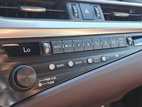 Used 2020 Lexus ES 350 w/ Premium Package image 24