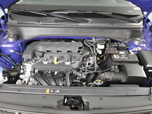 New 2025 Hyundai Venue Limited FWD image 15