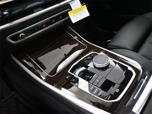 New 2026 BMW X5 sDrive40i image 31