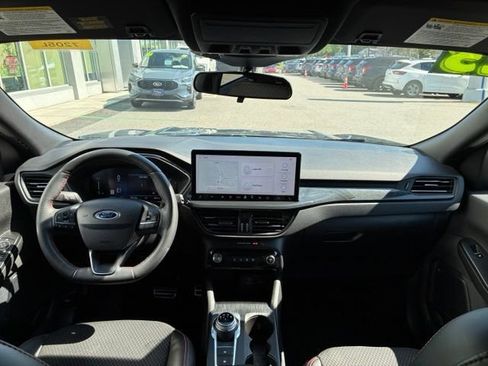 Certified 2023 Ford Escape ST-Line w/ Tech Pack #1 AWD/4WD image 13