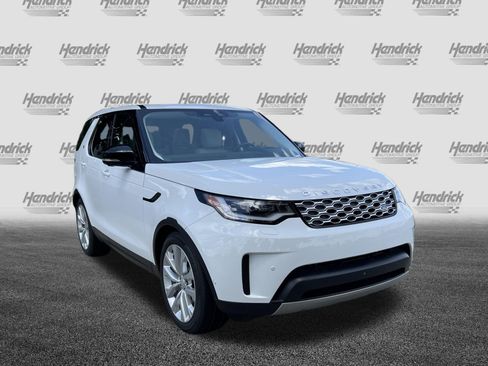 Used 2024 Land Rover Discovery S AWD/4WD image 2