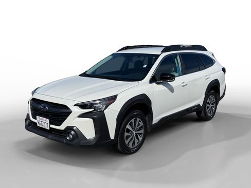 Certified 2023 Subaru Outback Premium AWD/4WD image 1