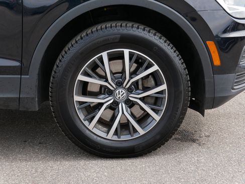 Used 2018 Volkswagen Tiguan SE image 14
