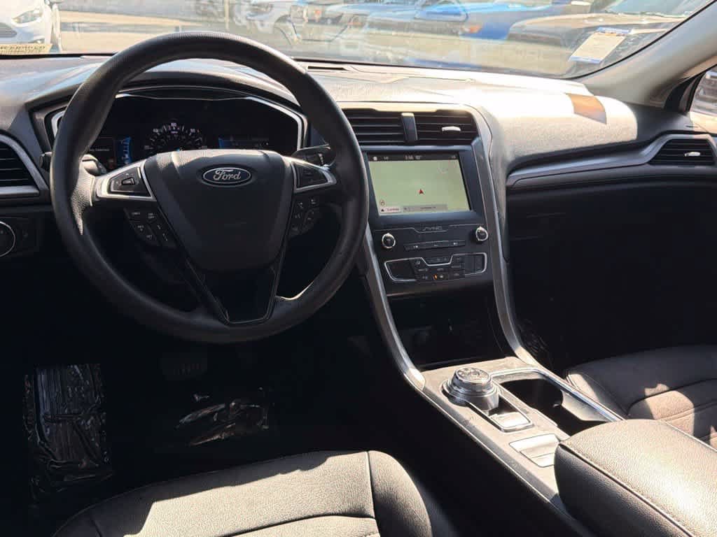 Certified 2019 Ford Fusion SE FWD image 33