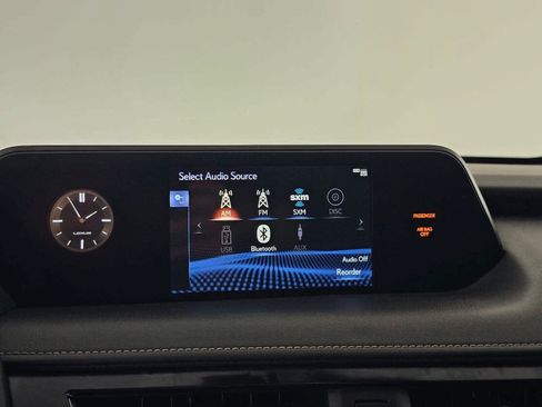 Used 2021 Lexus UX 200 w/ Accessory Package (Z2) FWD image 26