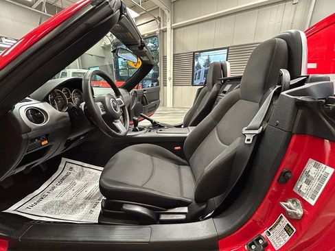 Used 2012 MAZDA MX-5 Miata Sport w/ Convenience Pkg RWD image 43