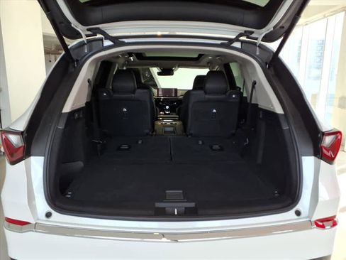 Used 2025 Acura MDX SH-AWD image 19