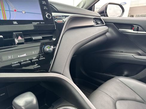 Used 2023 Toyota Camry XSE image 27