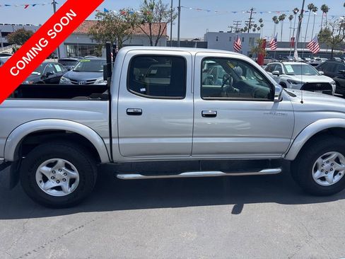 Used 2004 Toyota Tacoma PreRunner RWD image 3