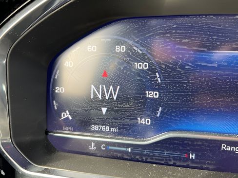 Used 2023 Chevrolet Silverado 1500 LT image 20