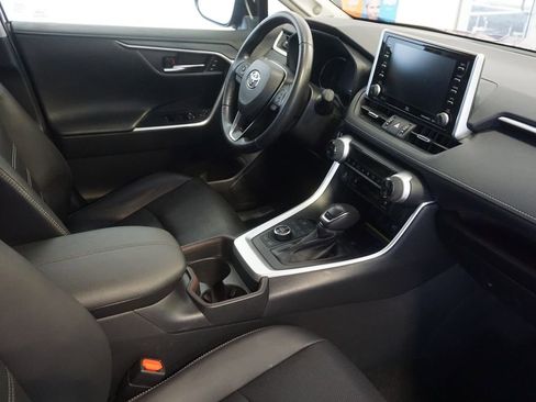 Used 2019 Toyota RAV4 Limited w/ Advanced Technology Package AWD/4WD image 28