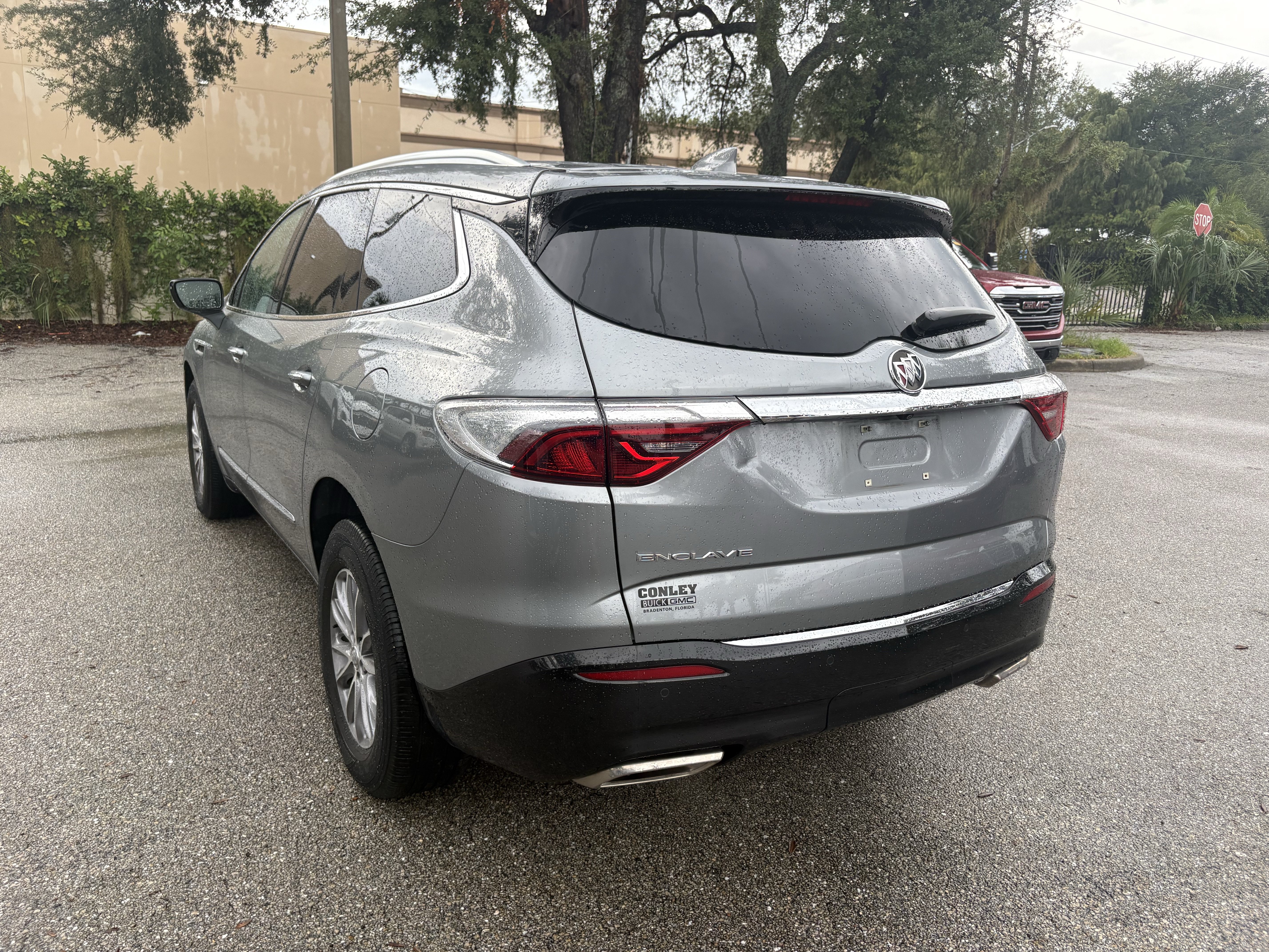 Used 2024 Buick Enclave Essence w/ Trailering Package, 5000 lbs. FWD image 5
