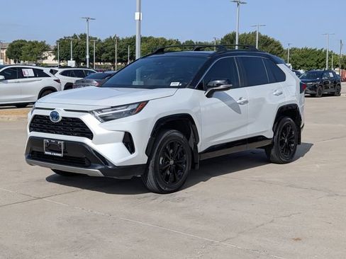 Used 2024 Toyota RAV4 XSE AWD/4WD image 11