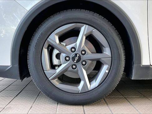 Used 2025 Kia K4 FWD image 30