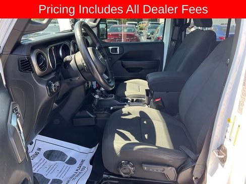 Used 2019 Jeep Wrangler Unlimited Sport S AWD/4WD image 4