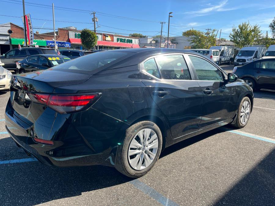 Used 2022 Nissan Sentra S w/ Trunk Package FWD image 5