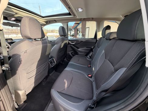 Used 2022 Subaru Forester Premium image 25