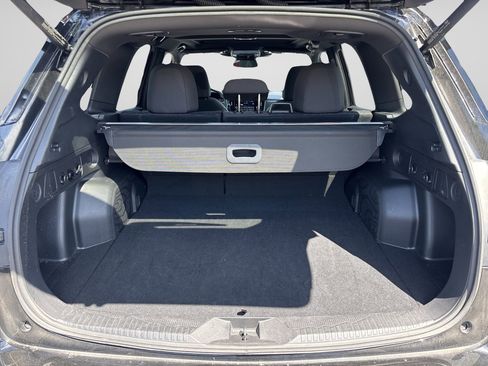 Used 2025 Subaru Forester Premium AWD/4WD image 10