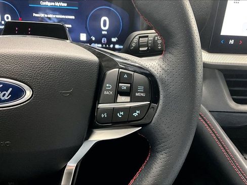 Used 2025 Ford Explorer ST-Line w/ Premium Package image 18