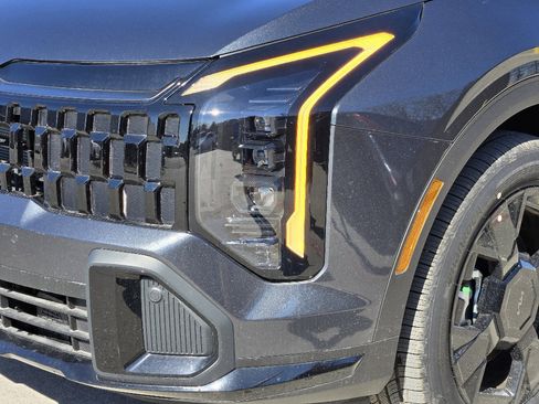 New 2026 Kia Sportage X-Line image 6