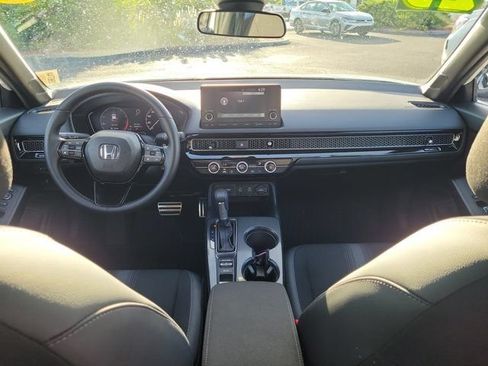 Used 2025 Honda Civic Sport image 2