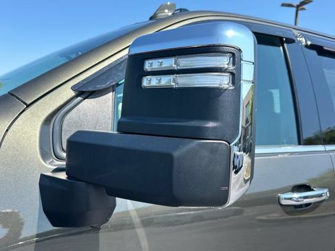 Used 2022 Chevrolet Silverado 2500 LTZ w/ LTZ Plus Package AWD/4WD image 10