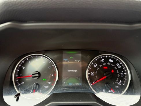 Used 2021 Toyota RAV4 XLE image 15