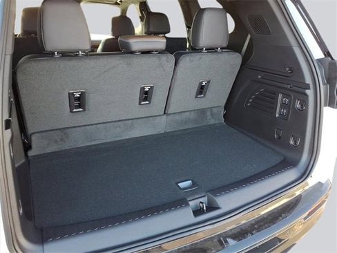 New 2026 GMC Acadia Denali Ultimate image 16