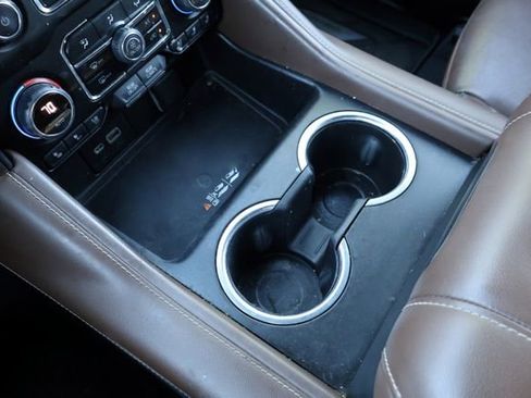 Used 2021 Chevrolet Tahoe High Country image 37