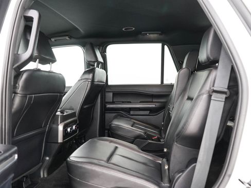 Used 2021 Ford Expedition XLT w/ Equipment Group 202A AWD/4WD image 16