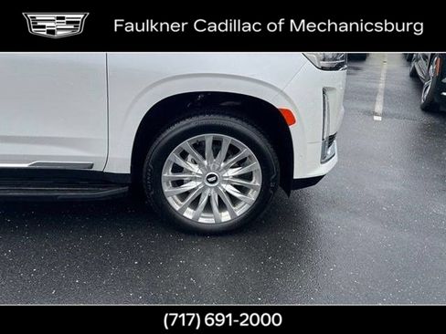 Used 2024 Cadillac Escalade ESV Premium Luxury AWD/4WD image 38