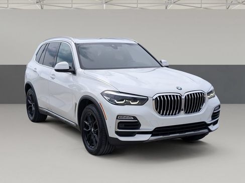 Used 2021 BMW X5 xDrive40i w/ Premium Package AWD/4WD image 2