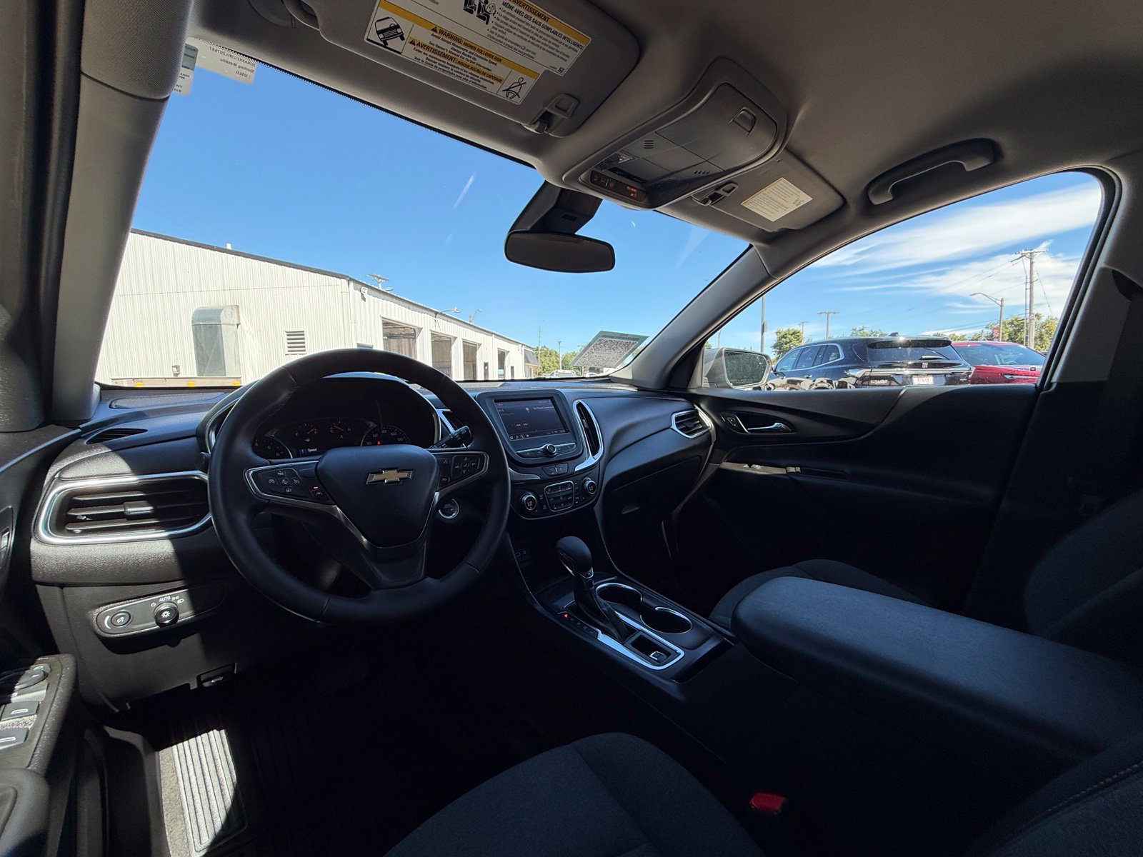 Used 2024 Chevrolet Equinox LT w/ LPO, Floor Liner Package FWD image 17