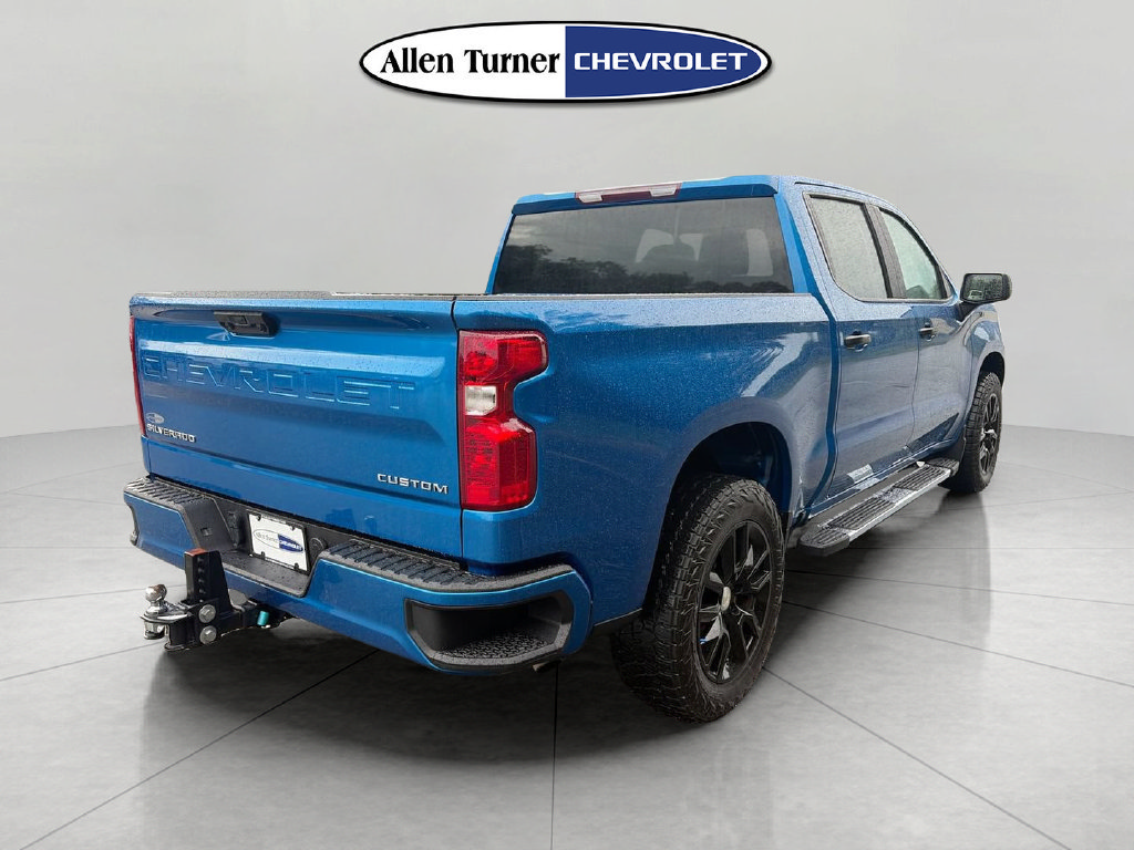 Used 2024 Chevrolet Silverado 1500 Custom RWD image 4
