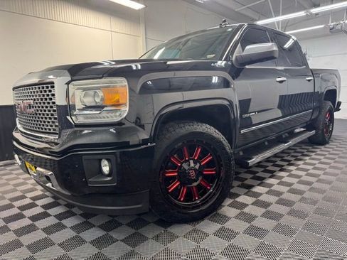 Used 2015 GMC Sierra 1500 Denali w/ Driver Alert Package image 3