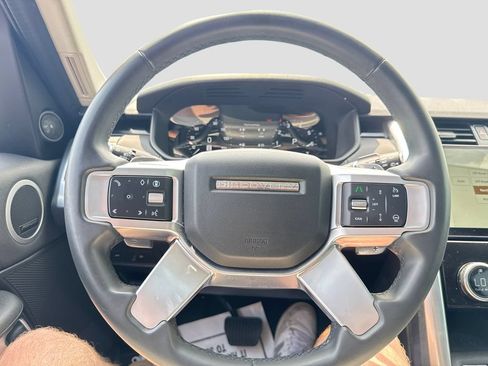 Used 2024 Land Rover Discovery S AWD/4WD image 14