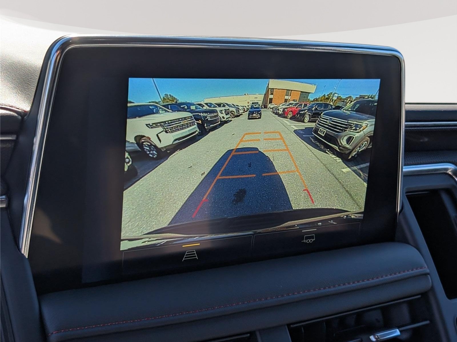 Used 2024 Chevrolet Suburban RST RWD image 33