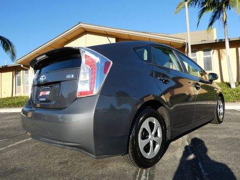 Used 2015 Toyota Prius Two image 8