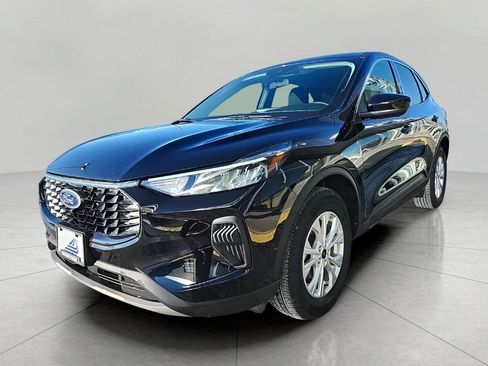 Certified 2023 Ford Escape Active w/ Tech Pack #2 image 2