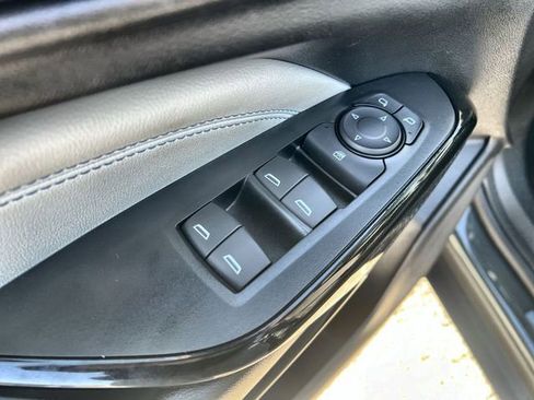 Certified 2025 Chevrolet Trax LT image 22