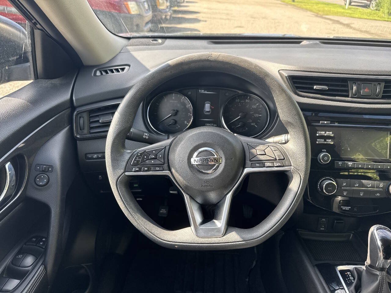 Used 2017 Nissan Rogue S AWD/4WD image 16