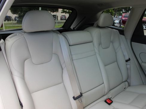 Used 2019 Volvo XC60 T5 Inscription AWD/4WD image 27