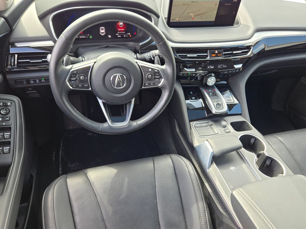 Used 2023 Acura MDX w/ Technology Package AWD/4WD image 25