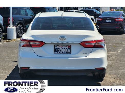 Used 2020 Toyota Camry LE w/ Carpet Mat Package FWD image 5