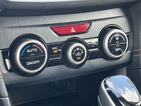Used 2019 Subaru Crosstrek 2.0i Limited w/ Moonroof Package w/Navigation AWD/4WD image 30